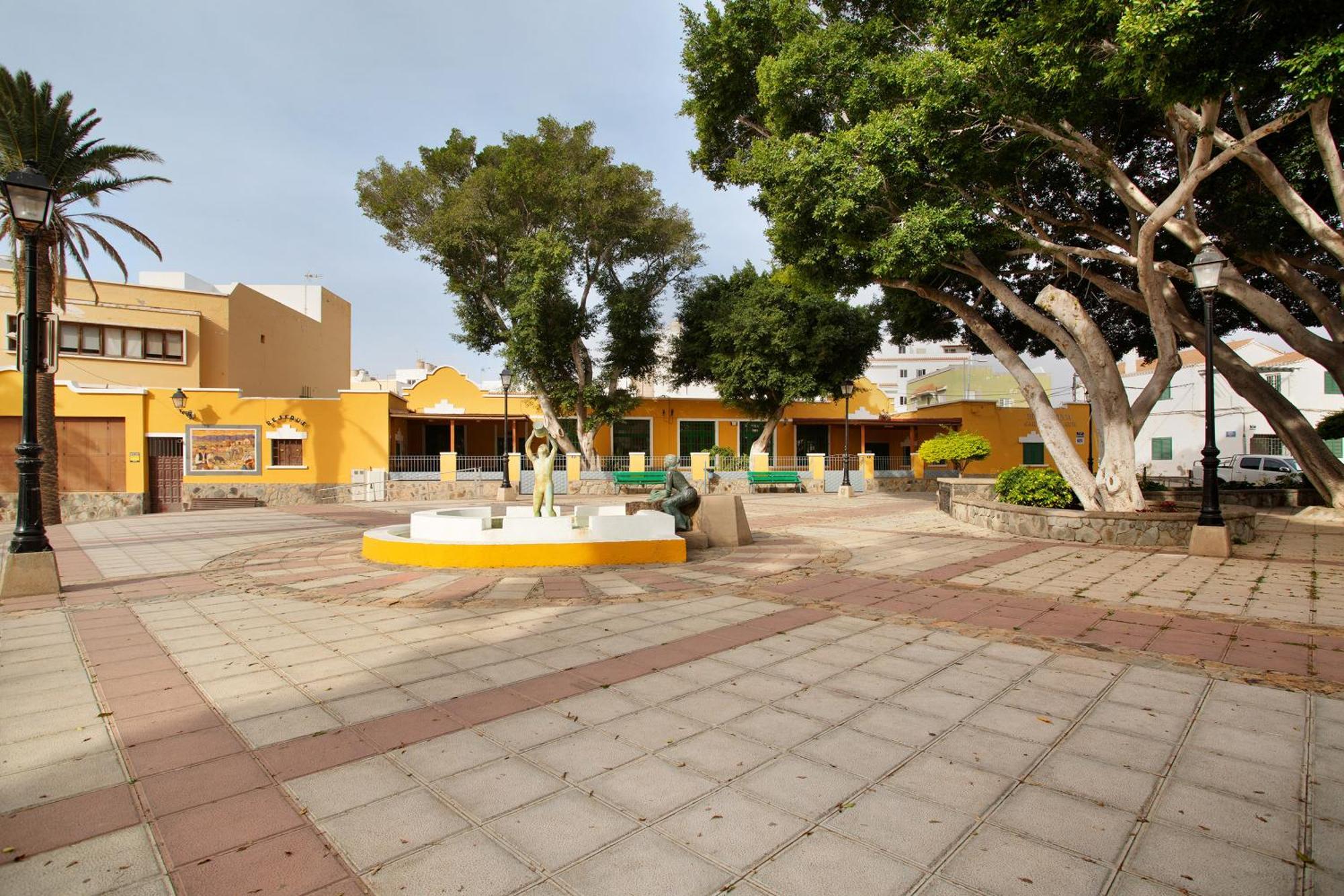Casa Plaza San Nicolas De Bari Sardina Kültér fotó